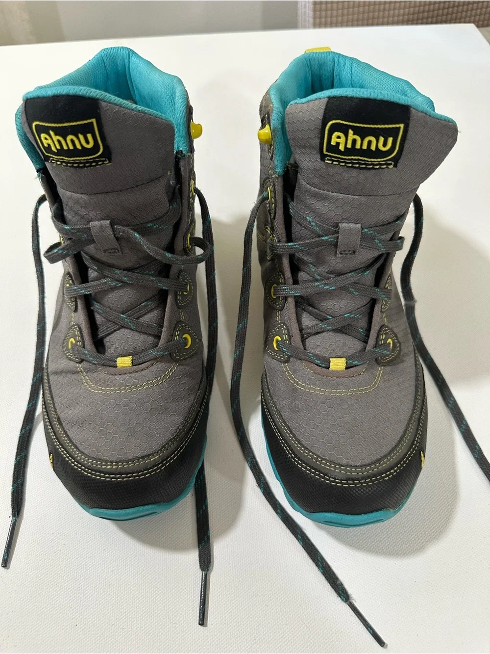Ahnu Sugarpine Waterproof Hiking Boots Women's Size 7 Gray Turquoise F19114G